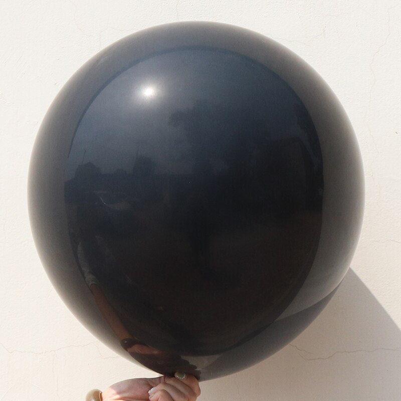 Black_bfdf73a0-4e19-44bc-9cbd-4ec8dcb5e32a.jpg